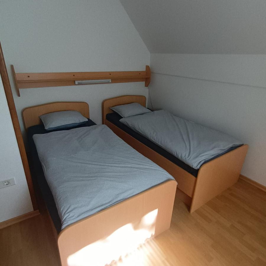 Apartma Mmmm *