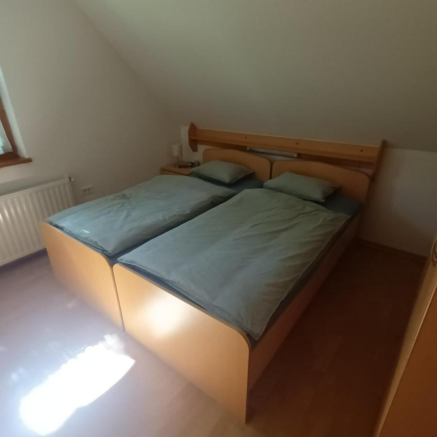 Apartma Mmmm